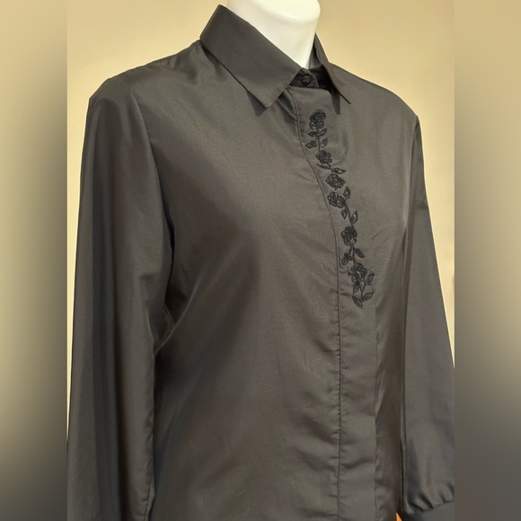 D.K. Gold Dommkenny Black Long Sleeves Collard Hidden Buttons Floral Print Sz S - Picture 2 of 14